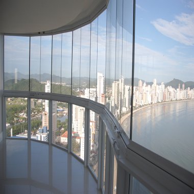 Cobertura duplex no bairro Centro em Balneário Camboriú